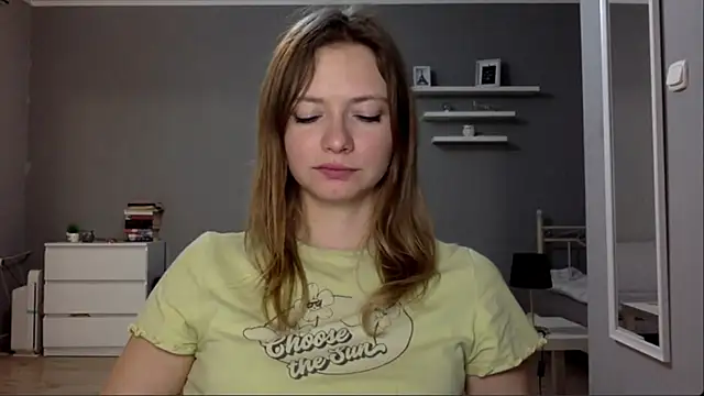 MillieShow online show from November 2025 10:32:02 PM