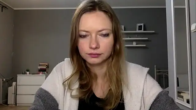 MillieShow online show from November 2025 02:50:01 PM