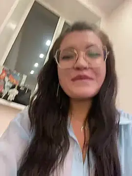 Karen Holmss online show from March 2025 05:18:01 PM