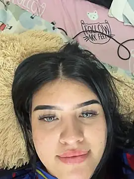 Snapshot of Candy_Roose chatting on March 2025 05:02:01 AM Candy Roose online show from March 2025 05:02:01 AM