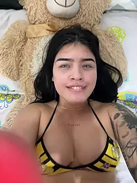Snapshot of Candy_Roose chatting on March 2025 03:55:02 AM Candy Roose online show from March 2025 03:55:02 AM