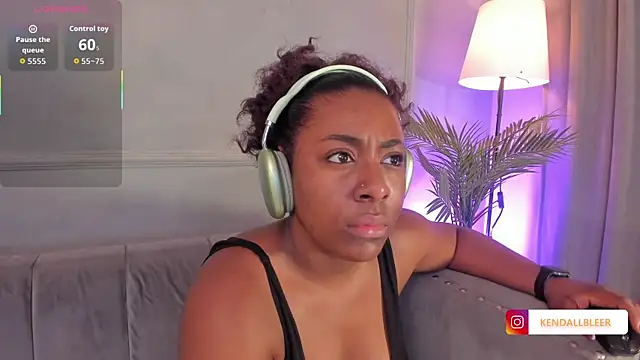 Kendallbleer online show from September 2025 11:57:01 AM