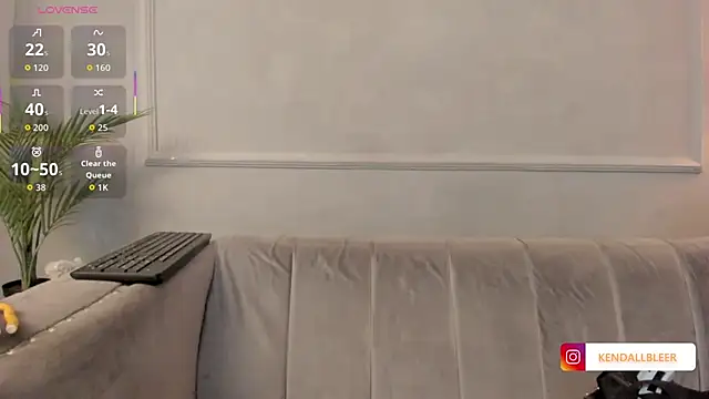 Kendallbleer online show from November 2025 11:43:02 AM