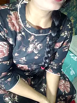 Snapshot of Shalini_telugu09 chatting on June 2026 04:24:02 PM Shalini telugu09 online show from June 2026 04:24:02 PM