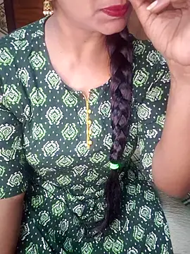 Snapshot of Shalini_telugu09 chatting on July 2026 09:37:02 AM Shalini telugu09 online show from July 2026 09:37:02 AM