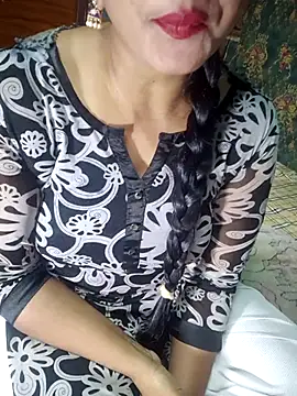 Snapshot of Shalini_telugu09 chatting on July 2026 09:12:02 AM Shalini telugu09 online show from July 2026 09:12:02 AM