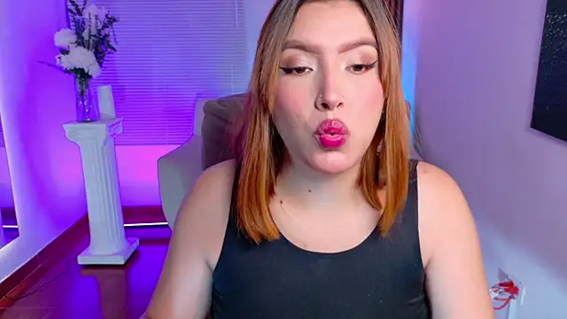 Snapshot of karla_hill_28 chatting on July 2026 03:22:01 AM karla hill 28 online show from July 2026 03:22:01 AM