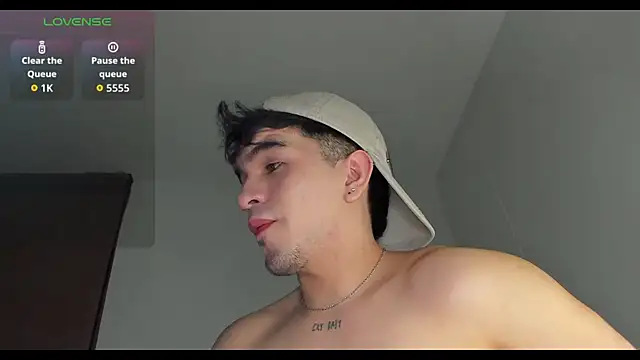 cmzo  online show from October 2025 12:43:01 AM