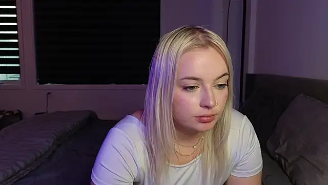 Snapshot of margot_robbie7 chatting on October 2025 10:40:02 PM margot robbie7 online show from October 2025 10:40:02 PM