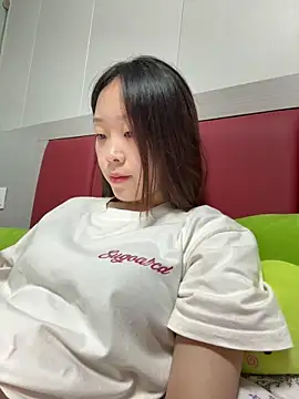 Minnie-66 online show from September 2025 10:37:01 AM