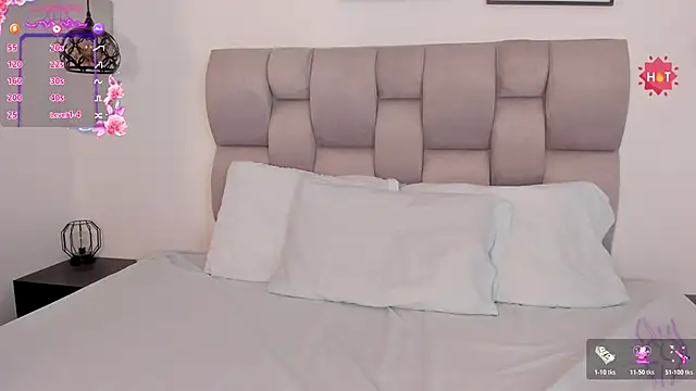 Hanna Evans   online show from November 2025 12:27:01 PM