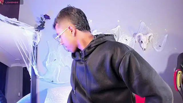 Colstorw  online show from October 2025 10:37:01 AM