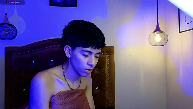 Snapshot of Matty_Sparkk chatting on March 2025 07:20:02 PM Matty Sparkk online show from March 2025 07:20:02 PM