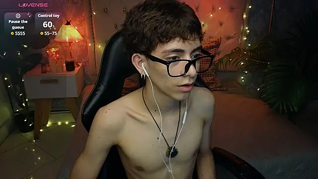 Matty Sparkk online show from April 2026 01:41:01 PM