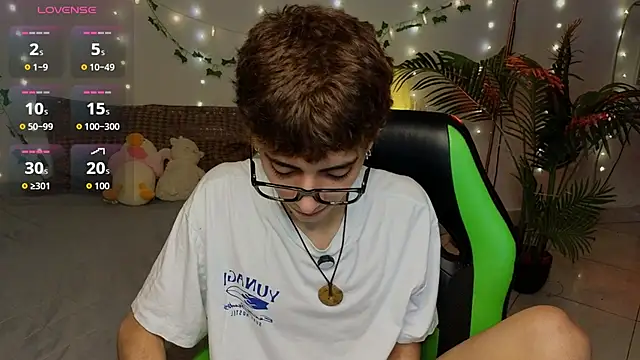 Matty Sparkk online show from April 2026 01:05:02 PM