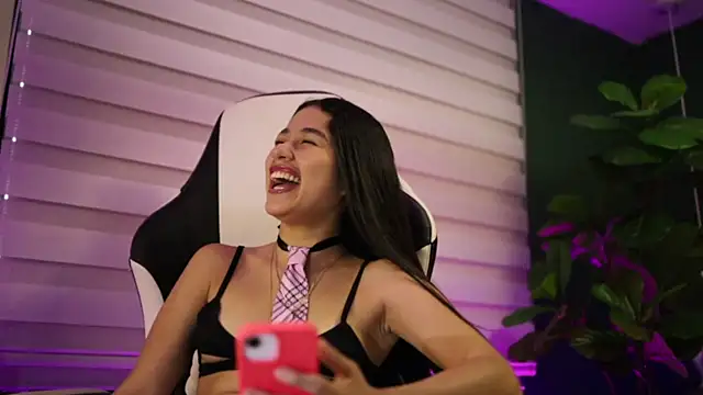 Danaa Rouse online show from November 2025 09:04:01 PM