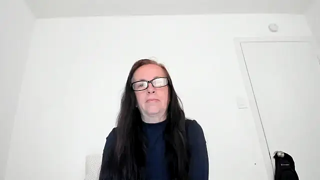 peachgoddess online show from May 2026 12:45:01 PM
