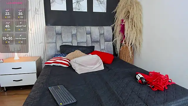 Snapshot of mia_gatess chatting on March 2025 12:45:02 PM mia gatess online show from March 2025 12:45:02 PM