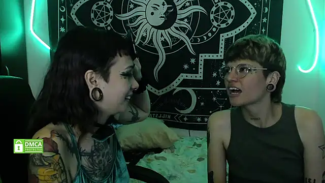 lovelockedlips online show from March 2025 05:52:02 AM