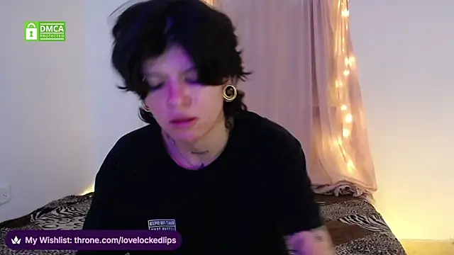 lovelockedlips online show from March 2026 10:34:02 PM