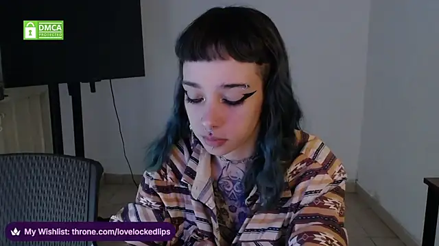 lovelockedlips online show from March 2026 02:04:01 AM