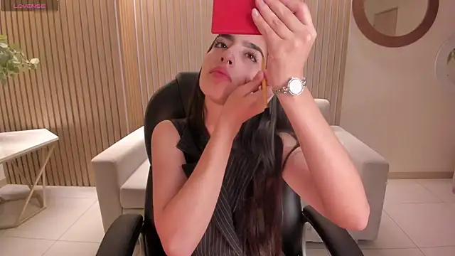 LarisaSmirnov online show from December 2025 08:05:02 PM