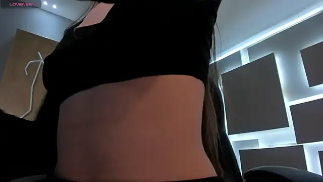 MaiaCollins online show from October 2025 05:56:01 PM