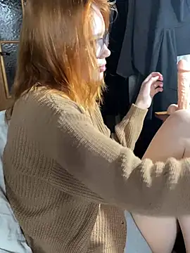 Snapshot of maar_tina chatting on March 2025 02:12:02 PM maar tina online show from March 2025 02:12:02 PM