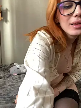 Snapshot of maar_tina chatting on March 2025 02:42:02 PM maar tina online show from March 2025 02:42:02 PM