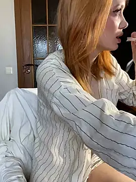 Snapshot of maar_tina chatting on March 2025 10:39:01 AM maar tina online show from March 2025 10:39:01 AM