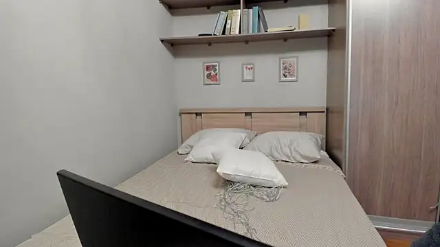 TayaGoth  online show from March 2025 06:00:01 PM