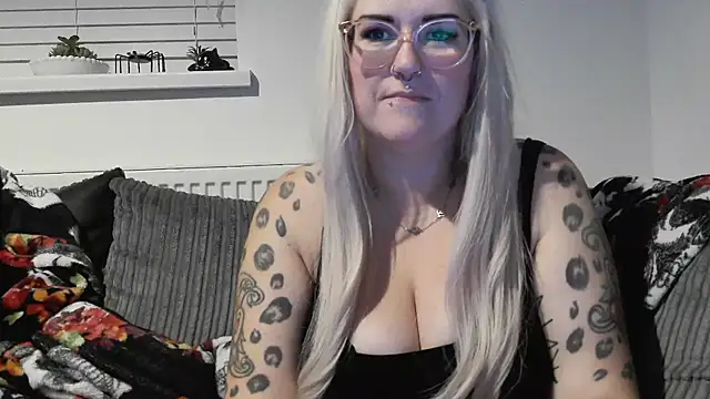 Sizzling Indie36 online show from September 2025 12:15:01 AM