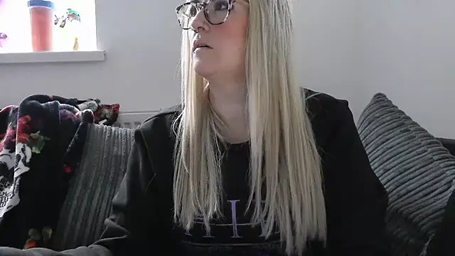 Sizzling Indie36 online show from November 2025 02:39:02 PM