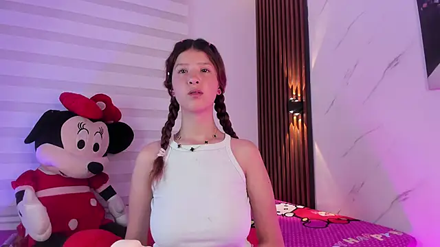 Sophie joyy online show from March 2026 06:21:01 AM