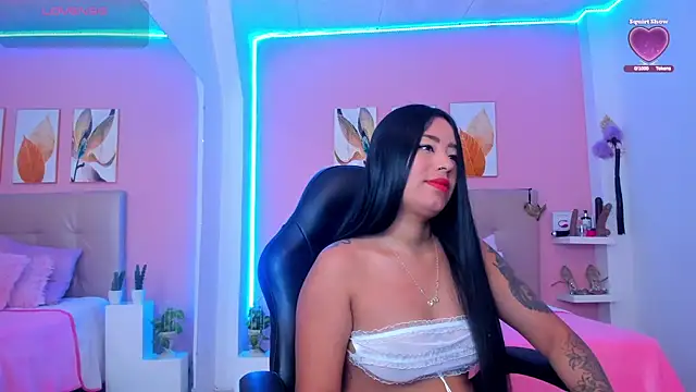 Snapshot of Molly_h0t chatting on November 2025 12:27:01 PM Molly h0t online show from November 2025 12:27:01 PM