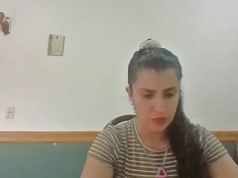 Snapshot of Charlotte0000 chatting on October 2025 02:02:01 PM Charlotte0000 online show from October 2025 02:02:01 PM