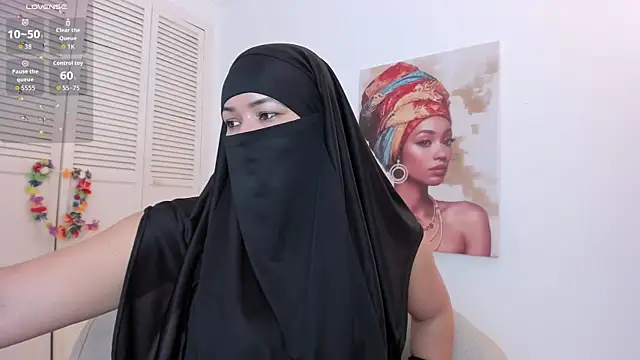 Snapshot of Layla_arabelle chatting on October 2025 07:43:01 PM Layla arabelle online show from October 2025 07:43:01 PM