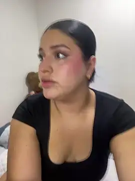 pareja curiosa19 online show from April 2026 01:36:01 AM