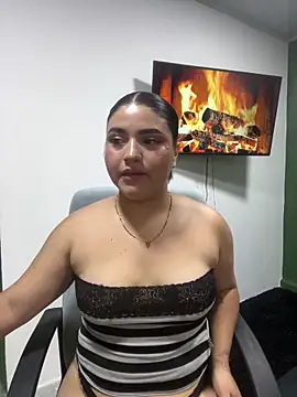 pareja curiosa19 online show from May 2026 10:26:02 PM