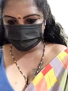 Snapshot of poojaa-rani chatting on March 2025 02:45:01 PM poojaa-rani online show from March 2025 02:45:01 PM