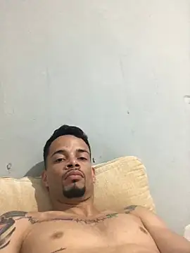 HenriquePhn online show from March 2026 02:49:01 AM
