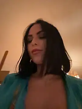 missninasparkle online show from October 2025 09:57:01 PM