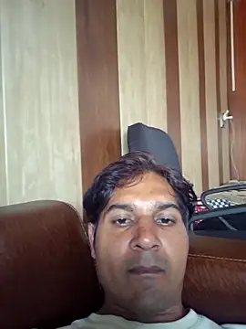 johnny8731 online show from October 2025 08:35:01 AM