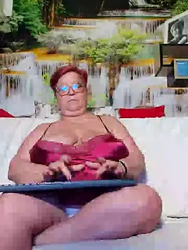 QueenPammy1 online show from January 2025 04:17:01 PM