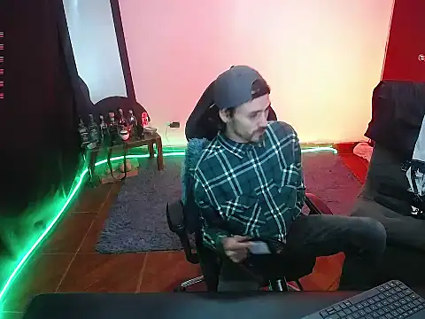 Aaron malikk online show from October 2025 01:17:01 AM