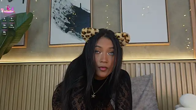 Isa Montiel online show from April 2026 08:13:02 PM