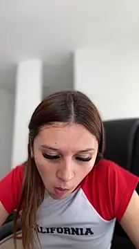 aliisonn  parker26 online show from November 2025 05:13:01 PM