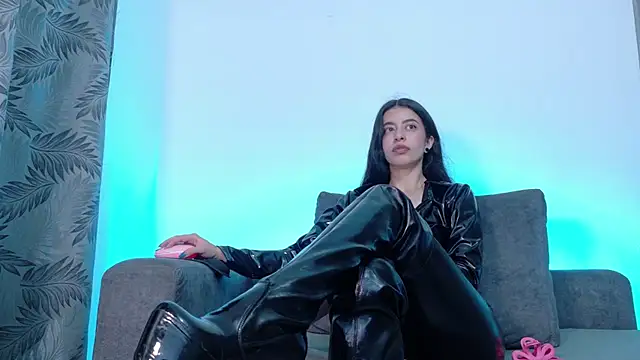 Misscarolsph online show from November 2025 12:43:01 AM