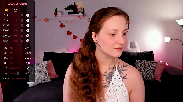 VelvetCherry  online show from November 2025 09:09:01 AM