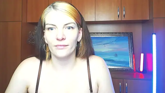 VanessaRey  online show from March 2026 05:20:01 PM